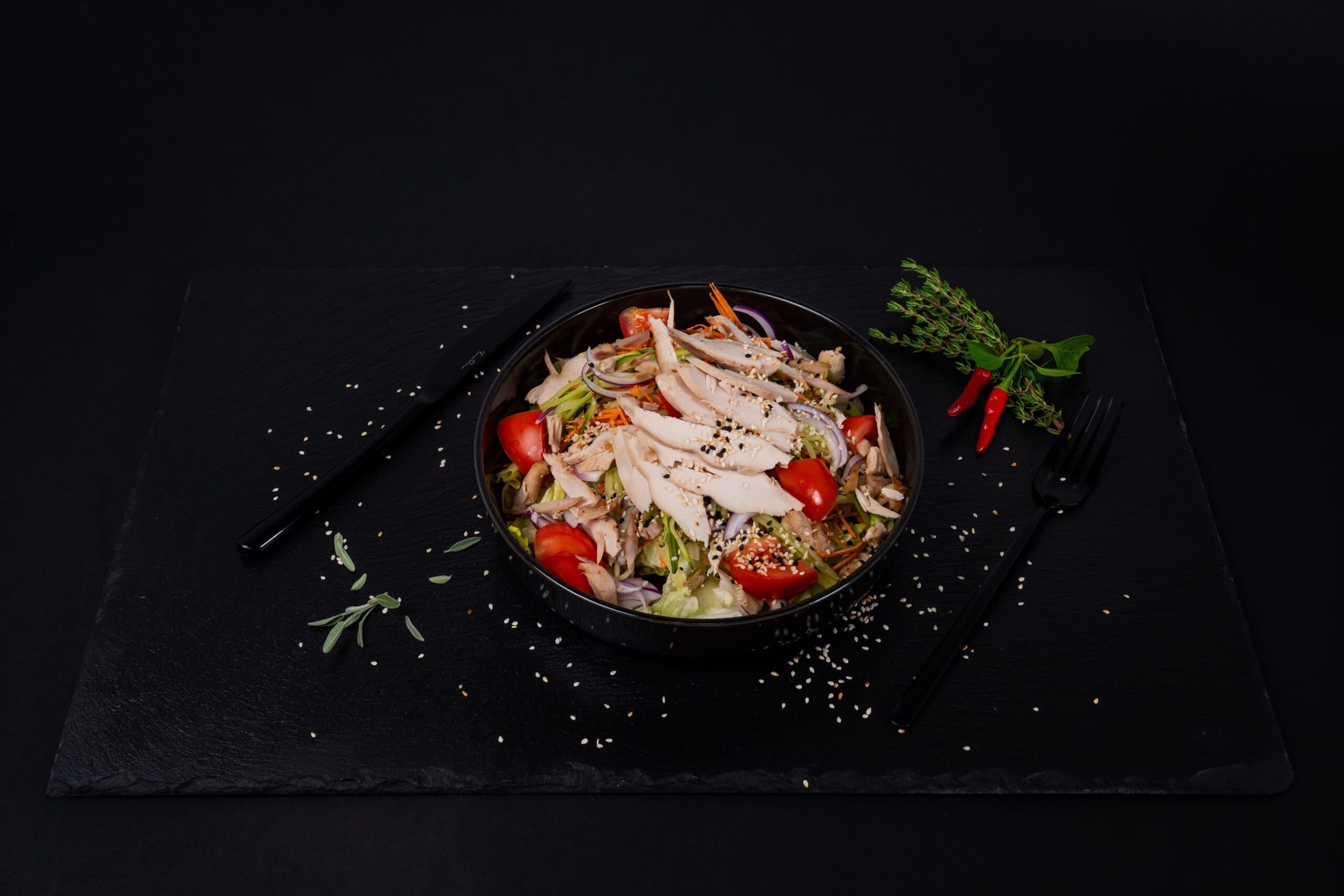 Salotos su vištiena